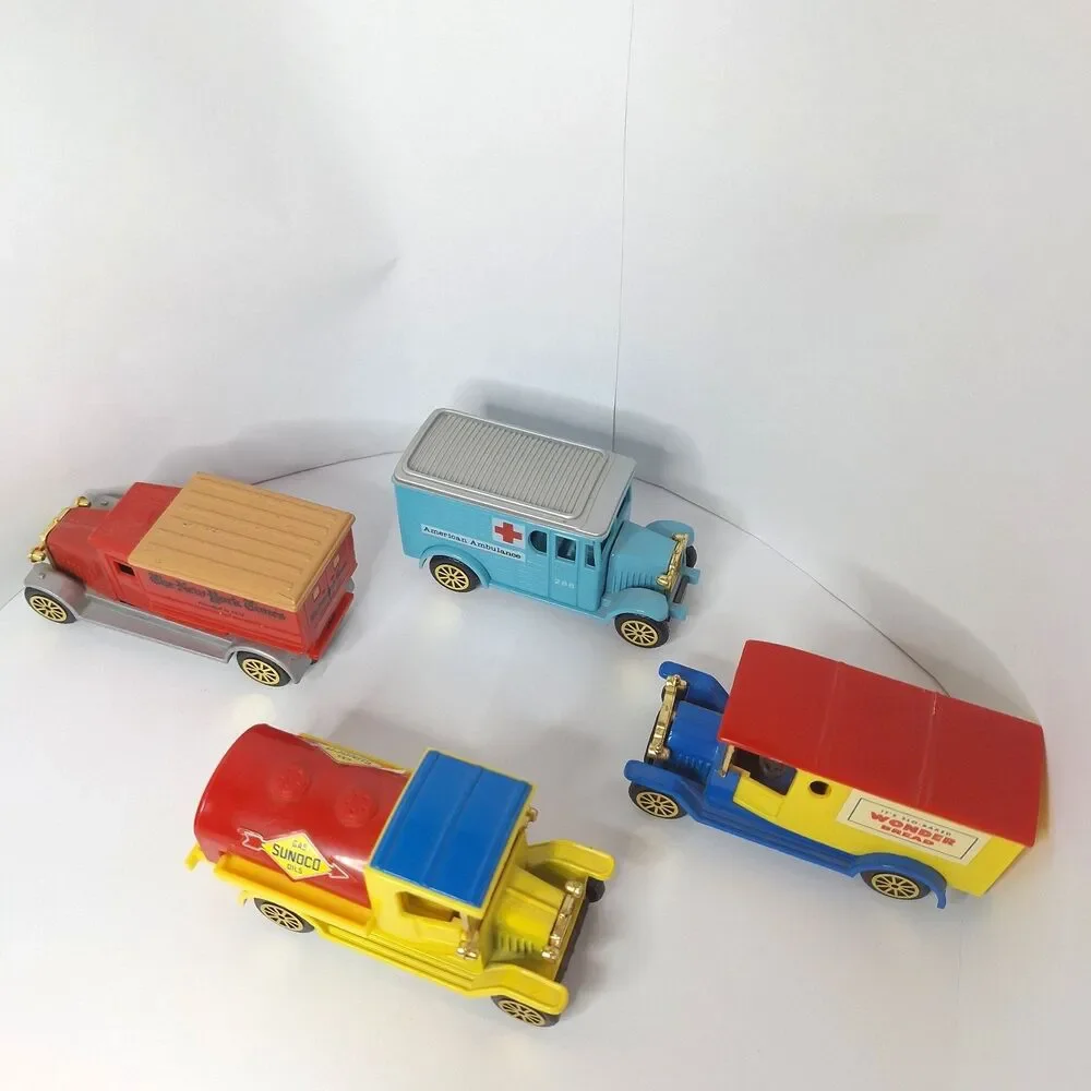 Reader's Digest Classic Trucks 4 diecast models Sunoco Wonder Bread NY Time